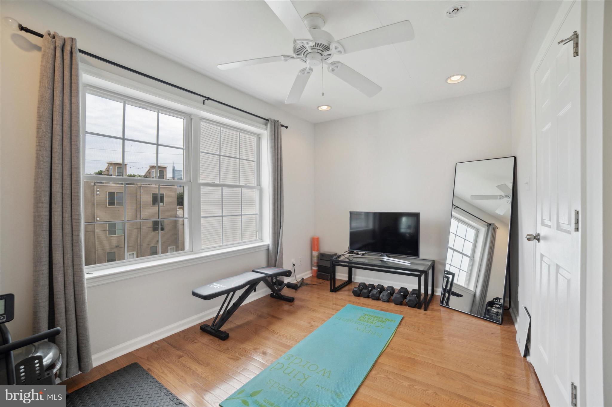 2537 Federal St