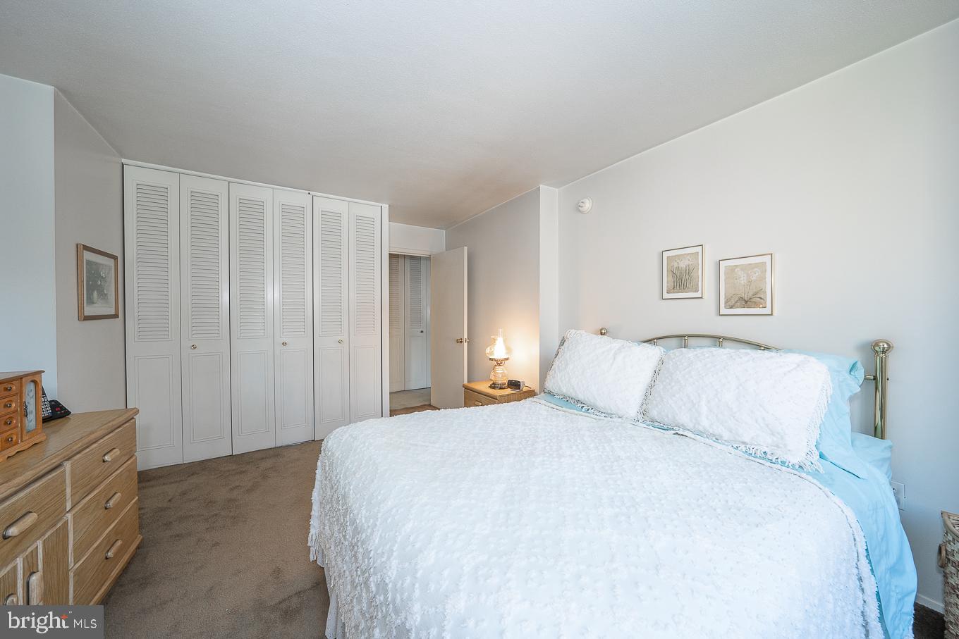 1919 Chestnut St #716