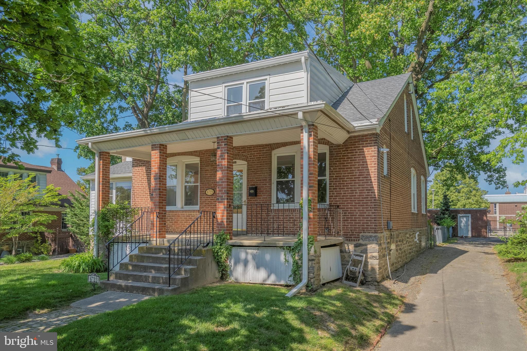 6721-23 Mitchell St