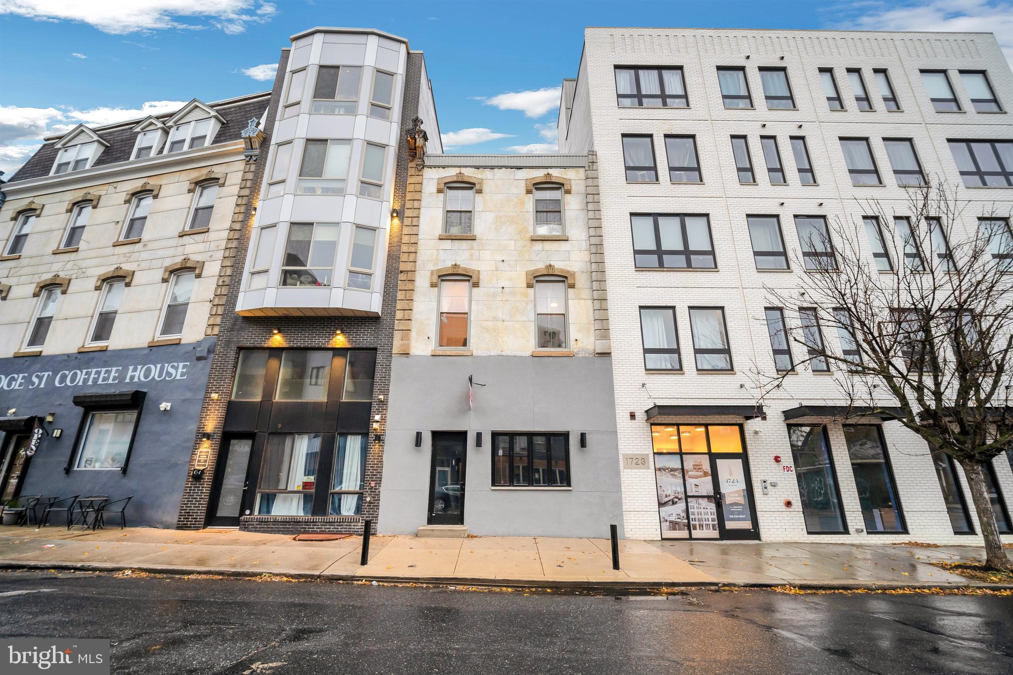 1729 Ridge Ave