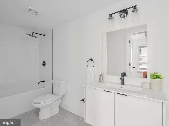 1538 FRANKFORD AVE #2B