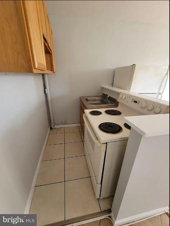 5217 CHESTER AVE #2F