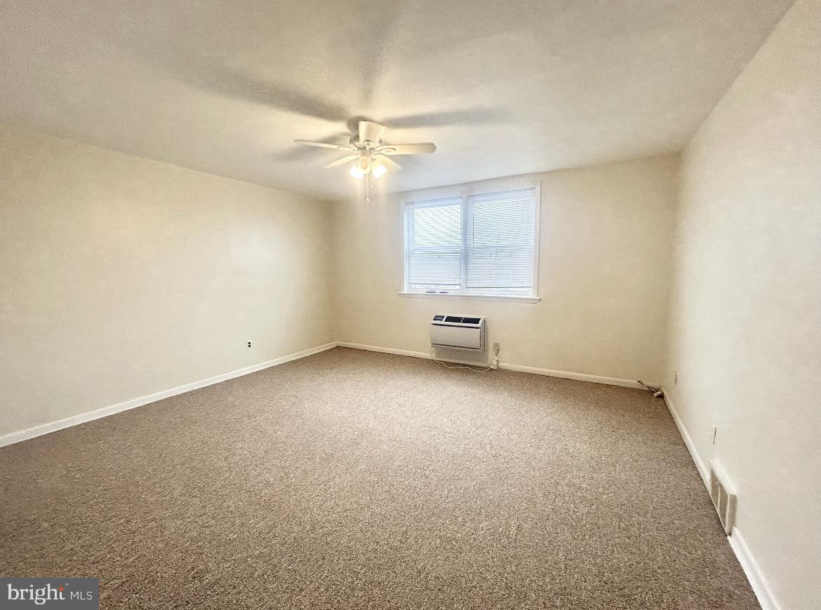 1409-13 N 76th St #5c