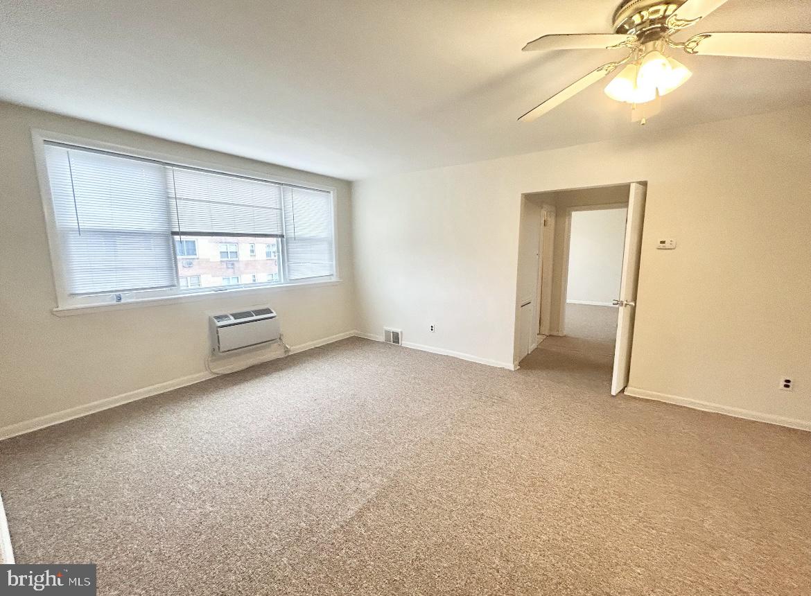 1409-13 N 76th St #5c