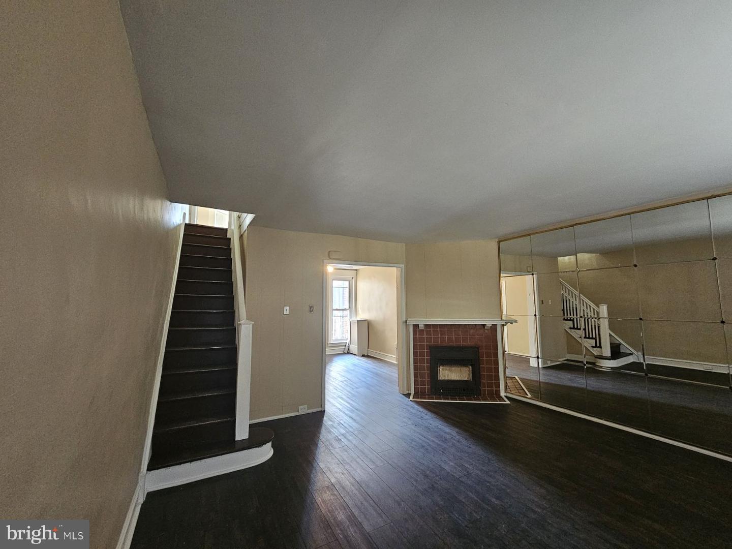 1752 Church Ln