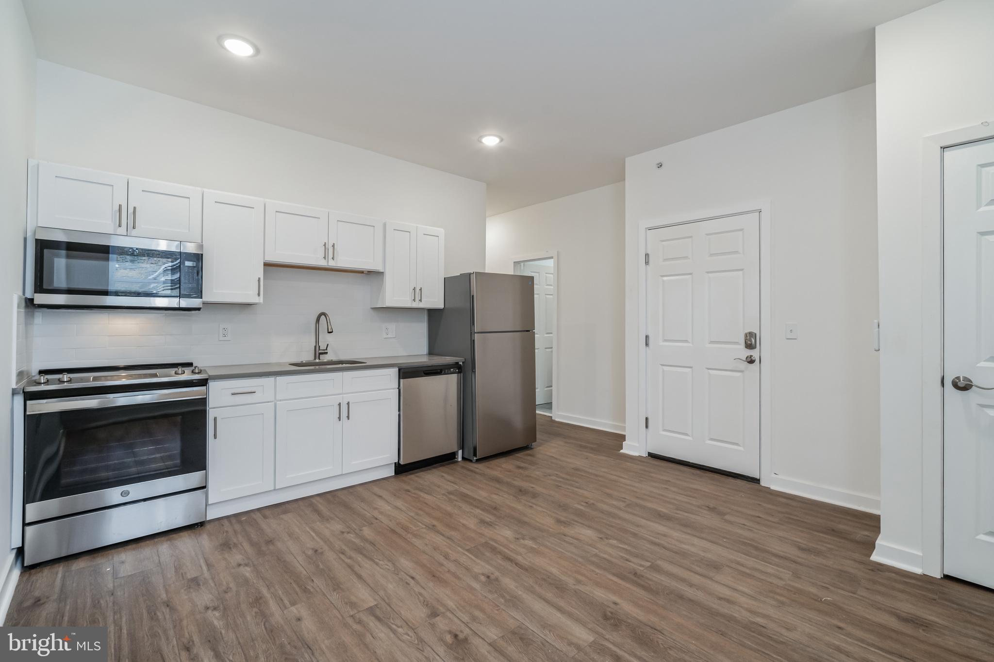 405 S 42nd St #1c