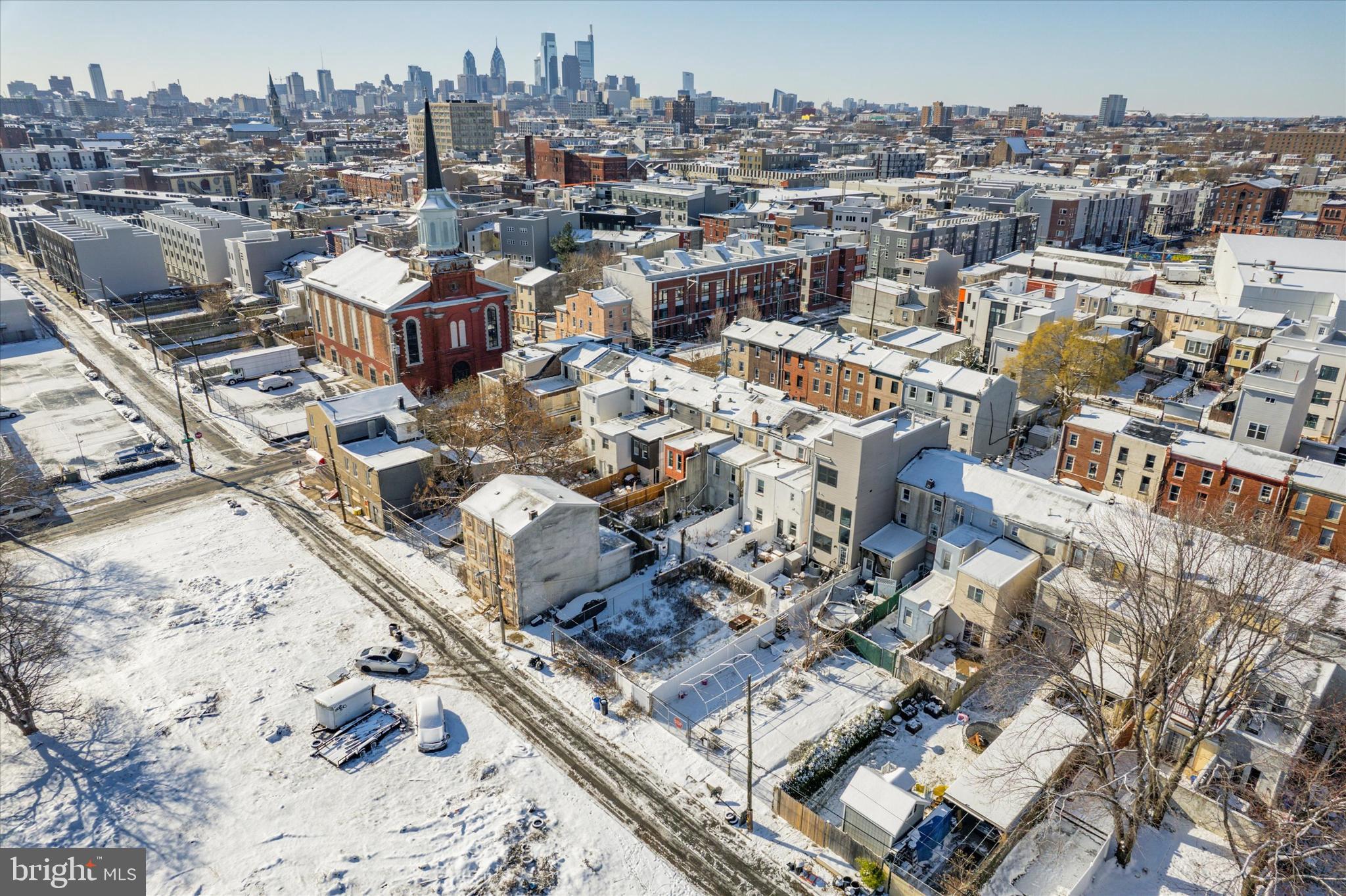 1716-18 N Bodine Street