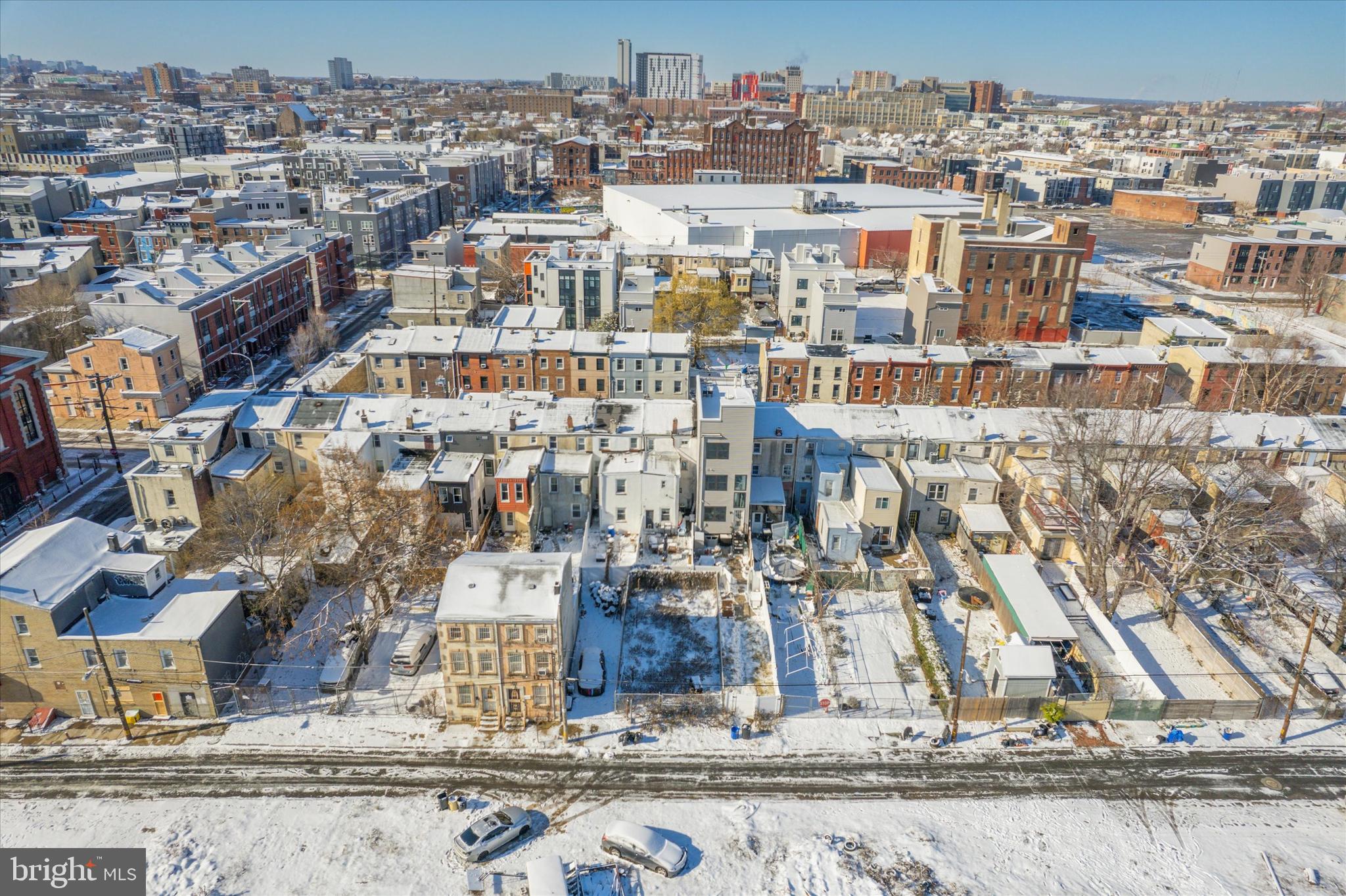 1716-18 N Bodine Street