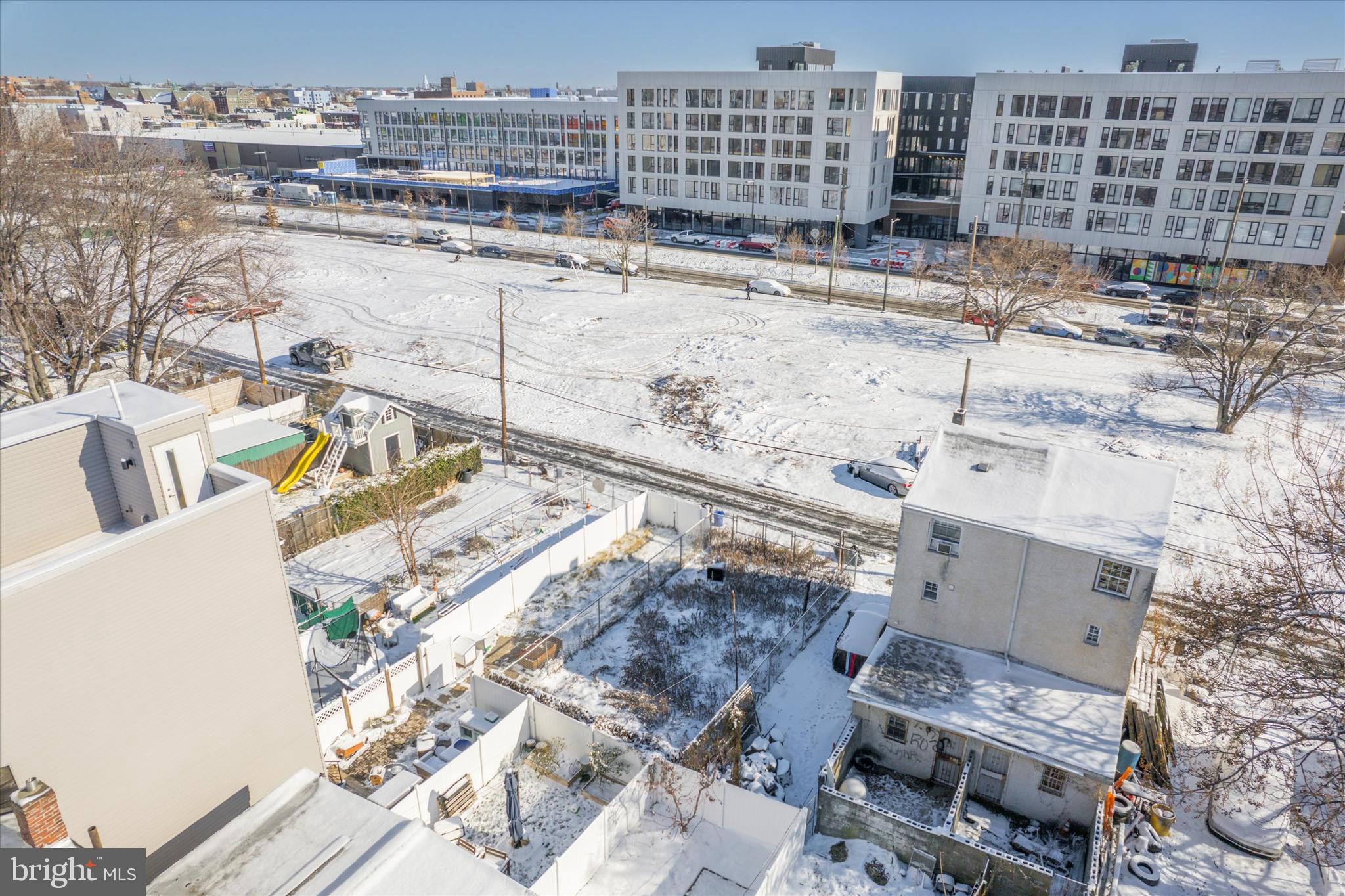 1716-18 N Bodine Street