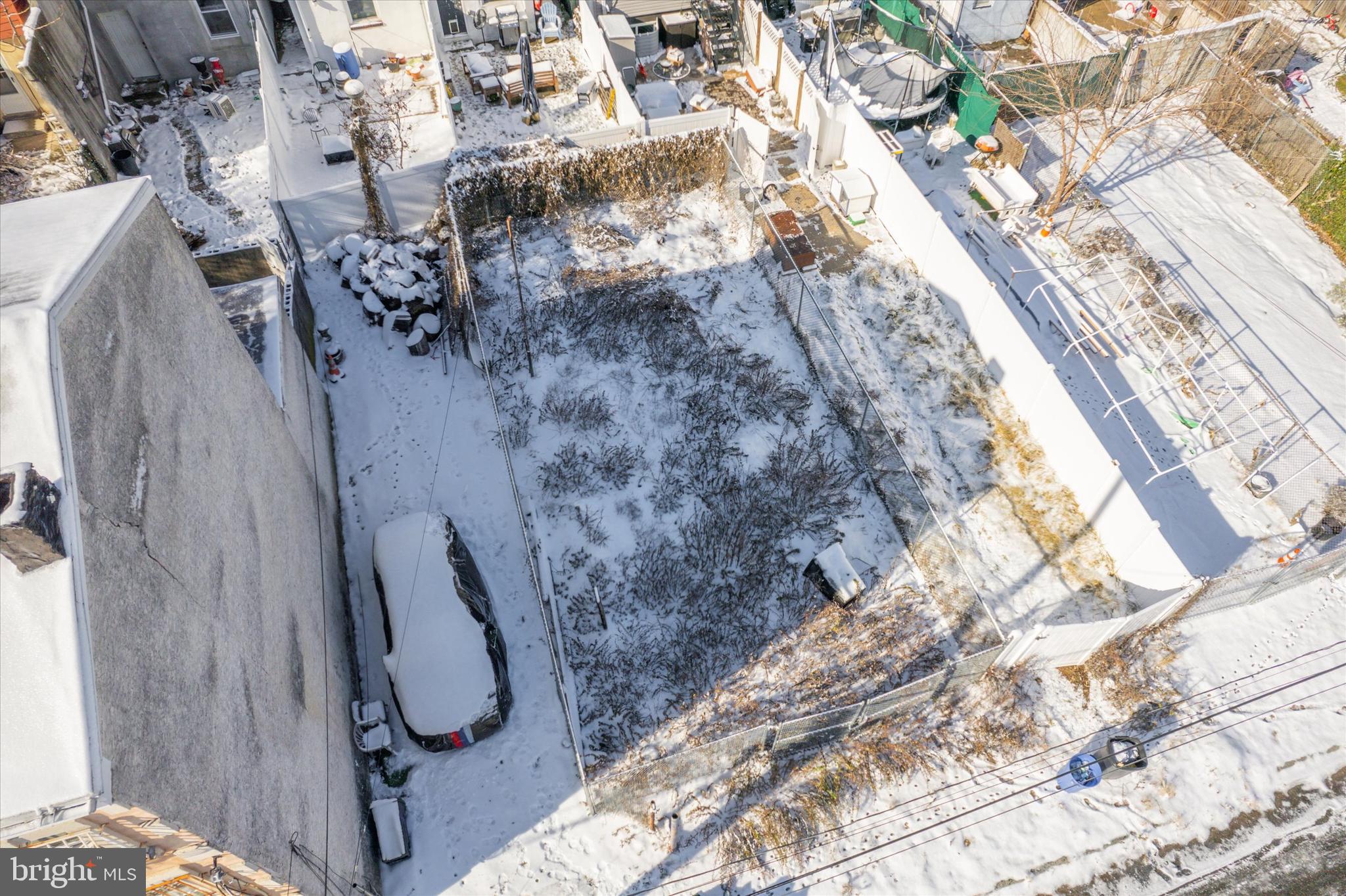 1716-18 N Bodine Street