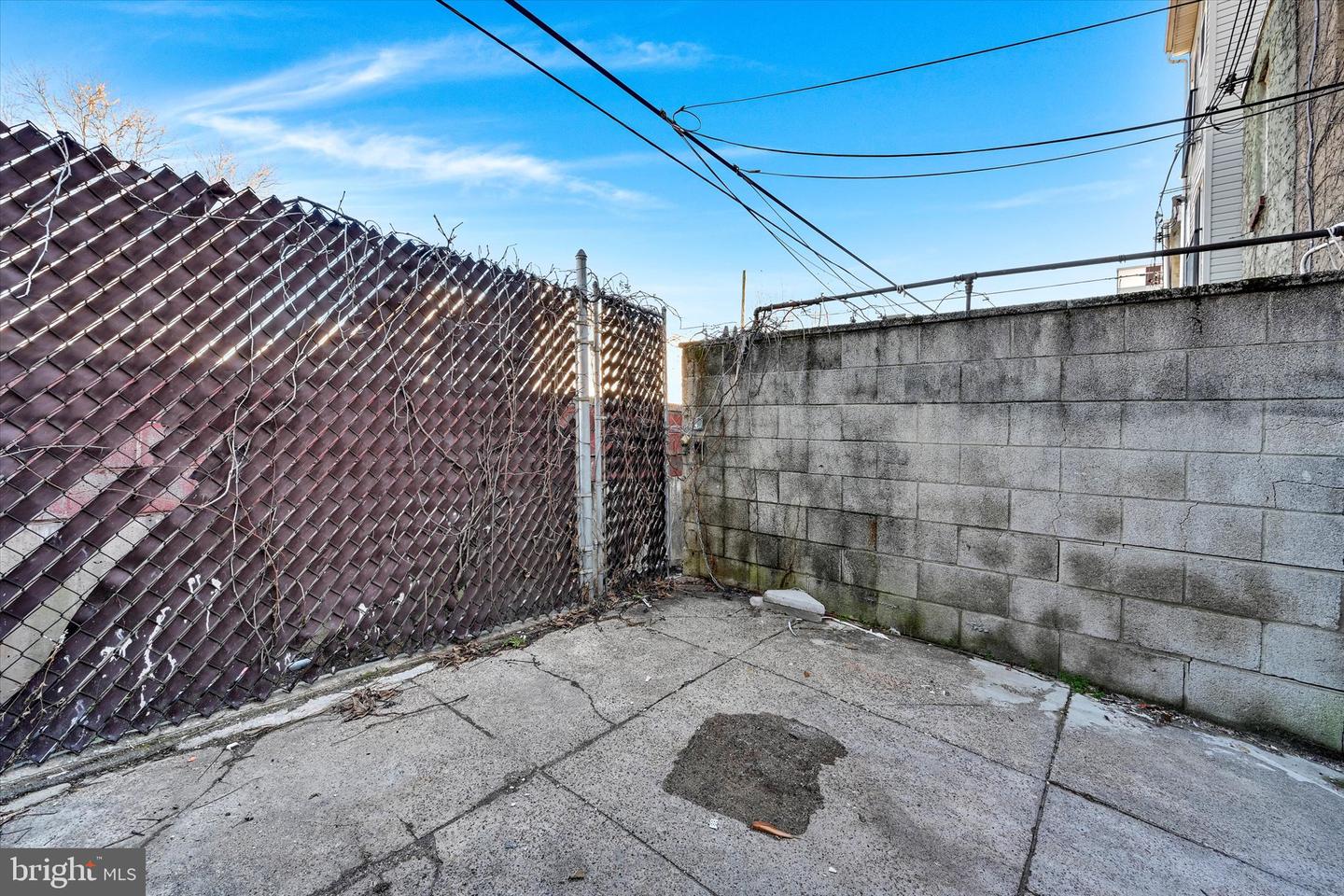 2109 Cross St