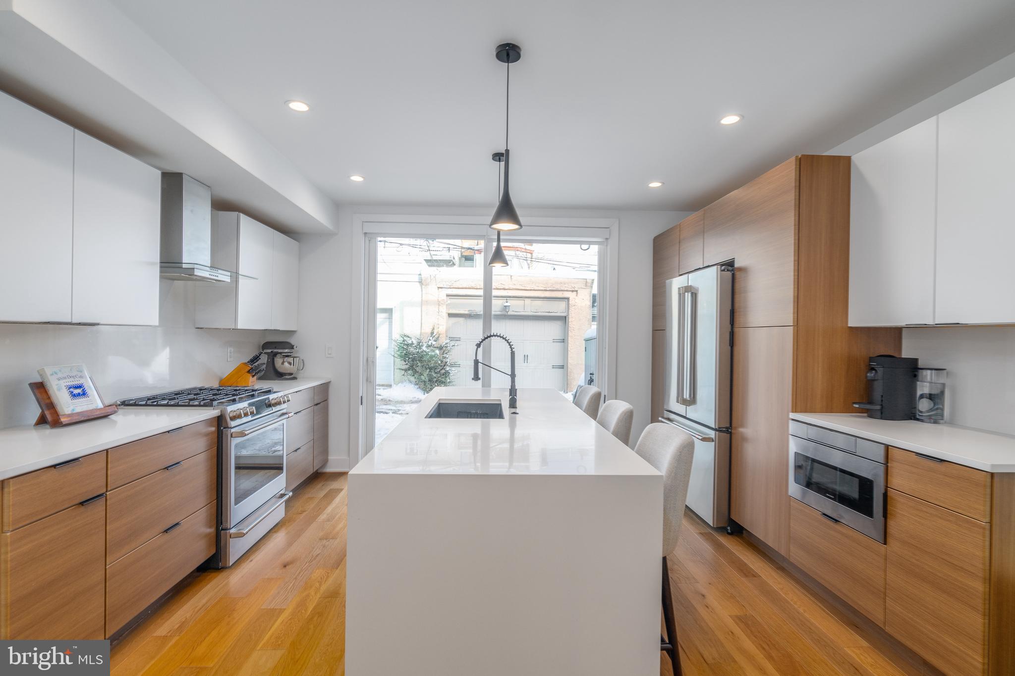 2015 Saint Albans St