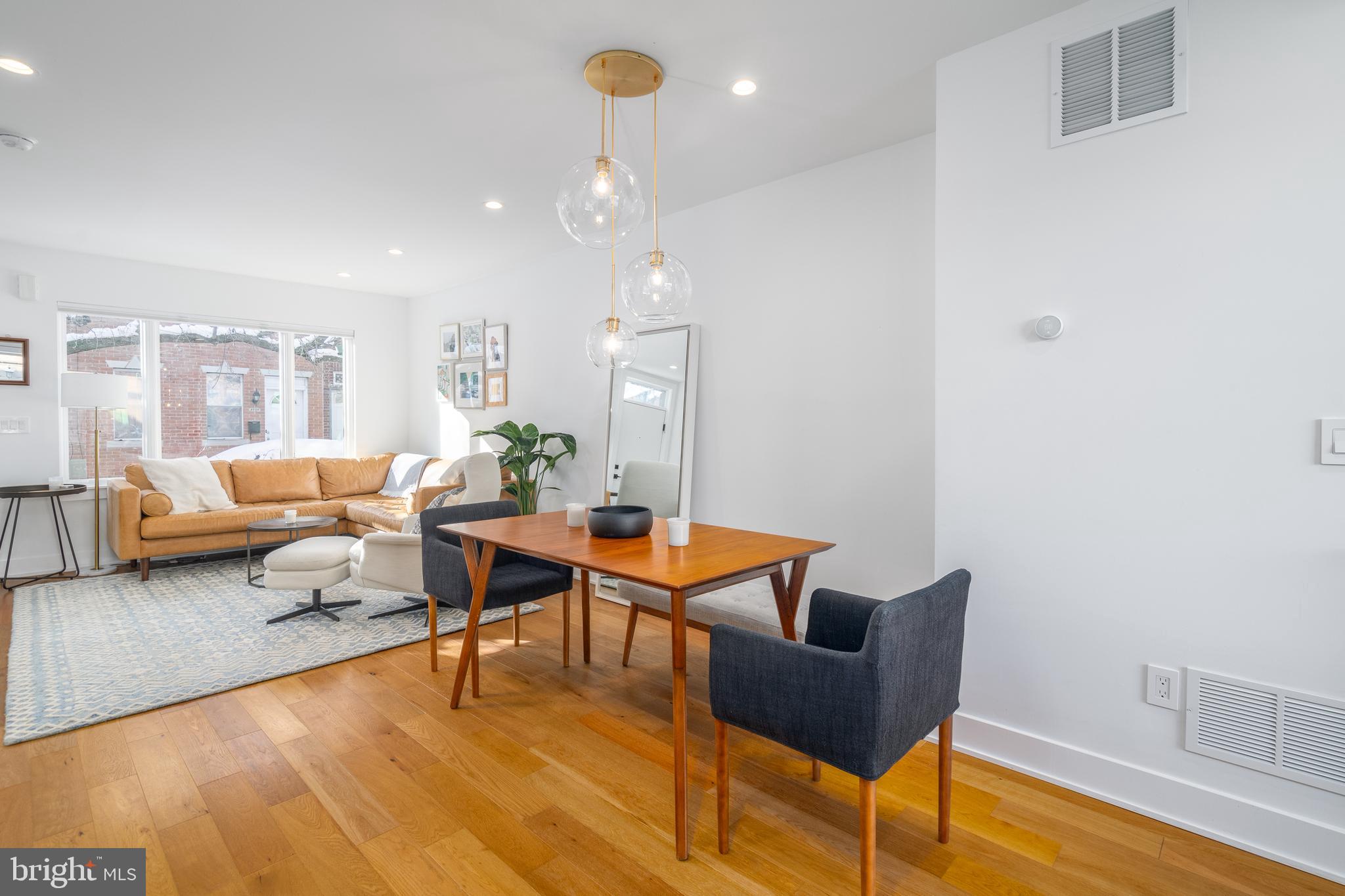 2015 Saint Albans St