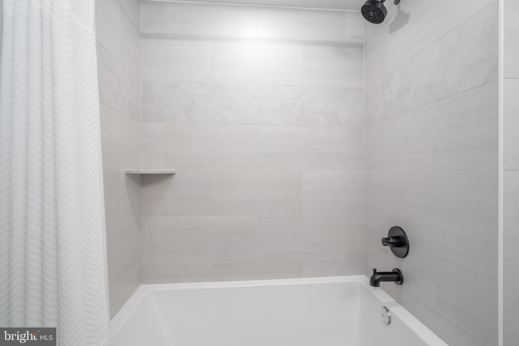 2015 Saint Albans St