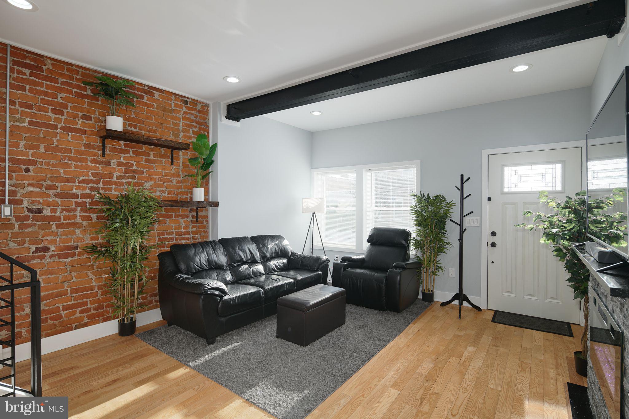 2802 Cedar St