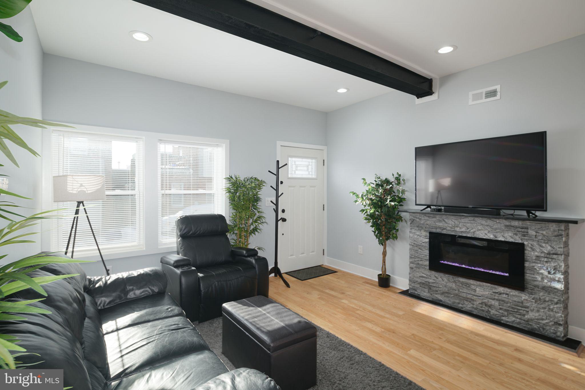 2802 Cedar St