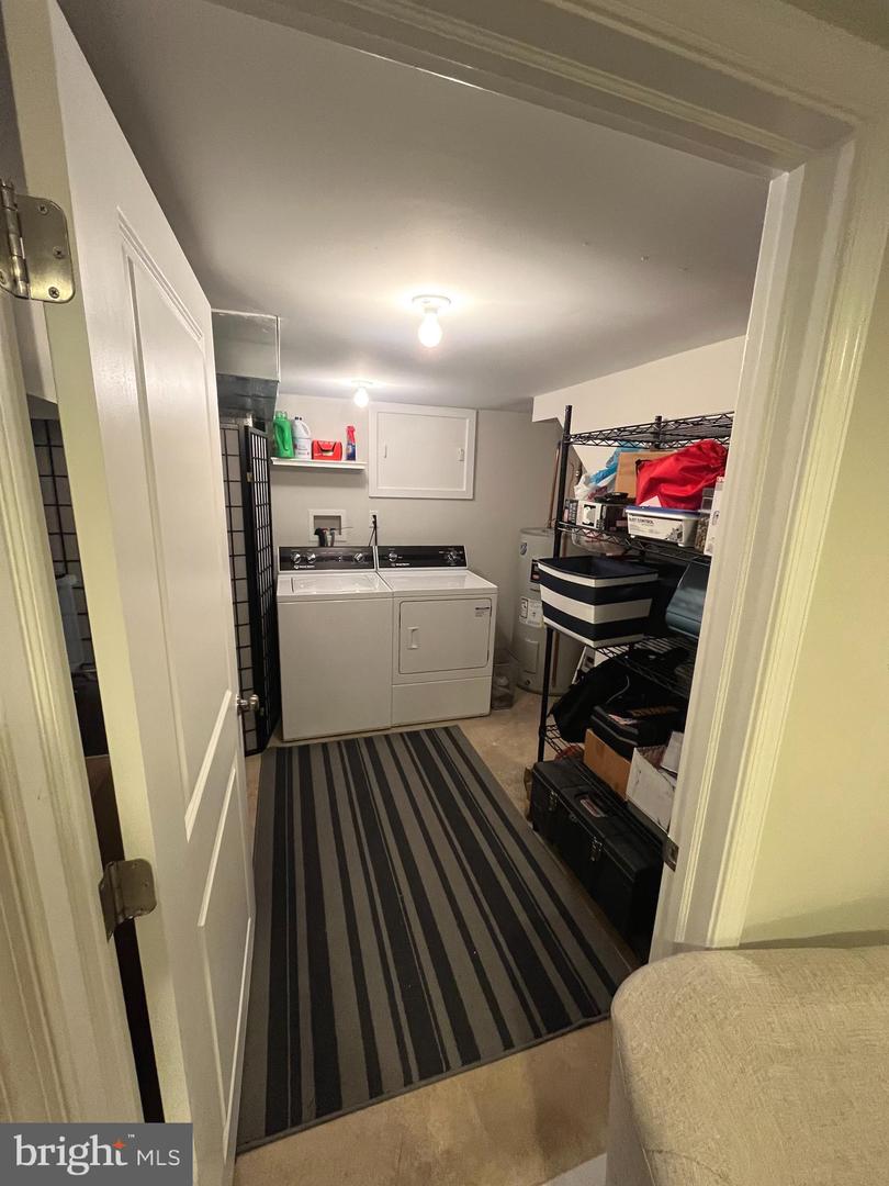 127 Emily St