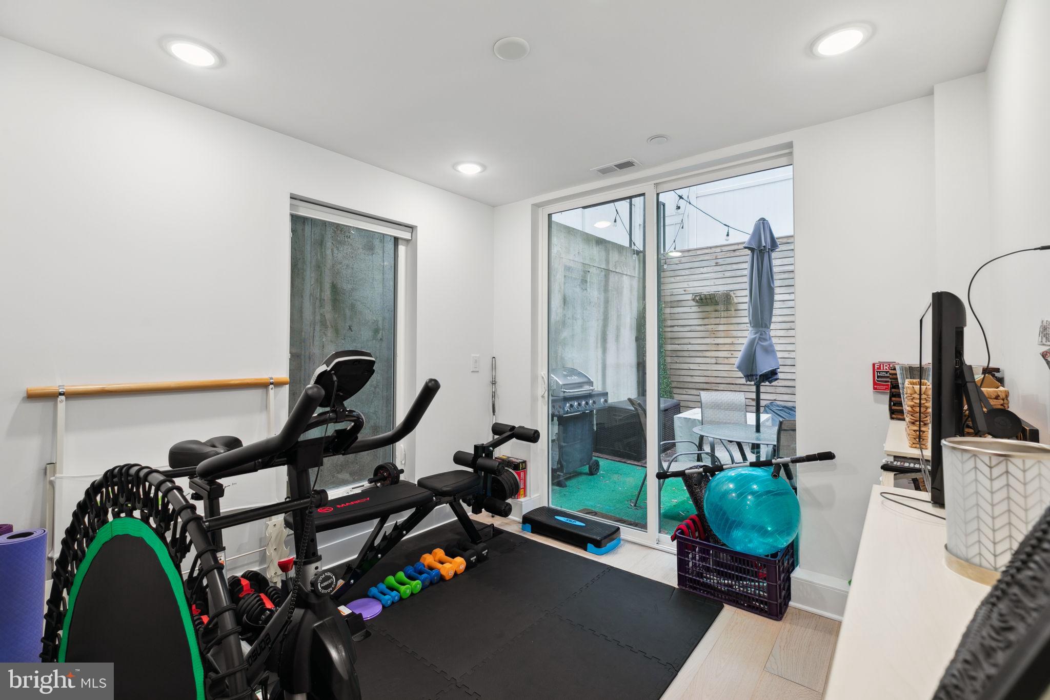 1632 Fitzwater St #C