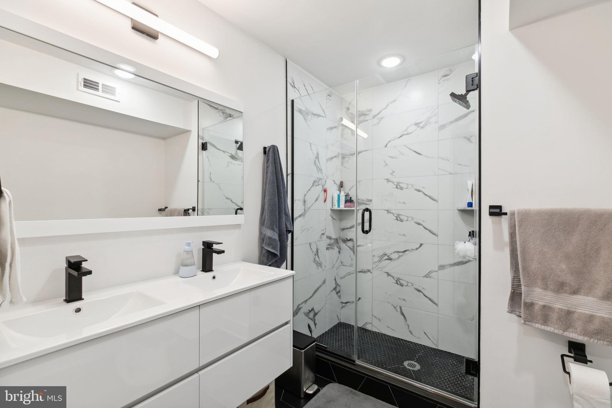 1632 Fitzwater St #C