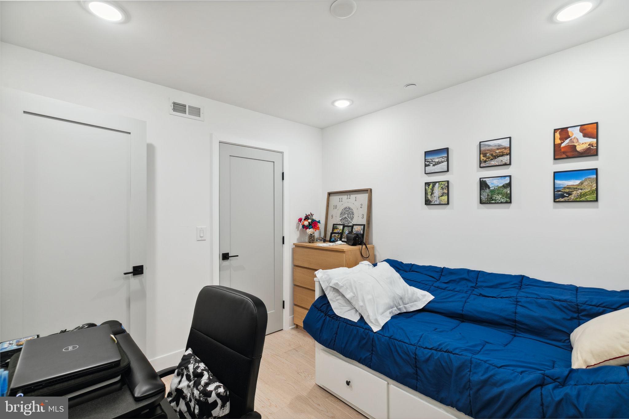 1632 Fitzwater St #C