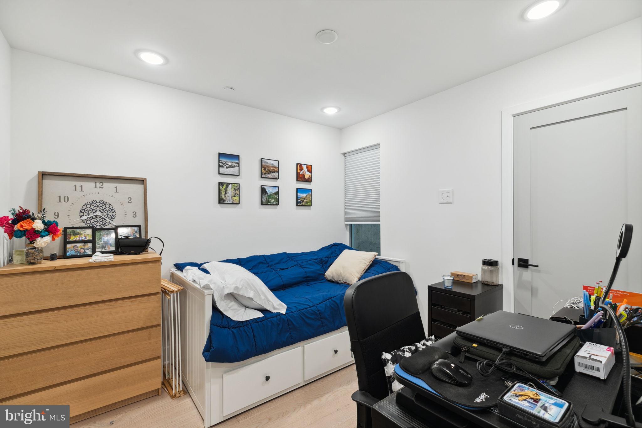 1632 Fitzwater St #C