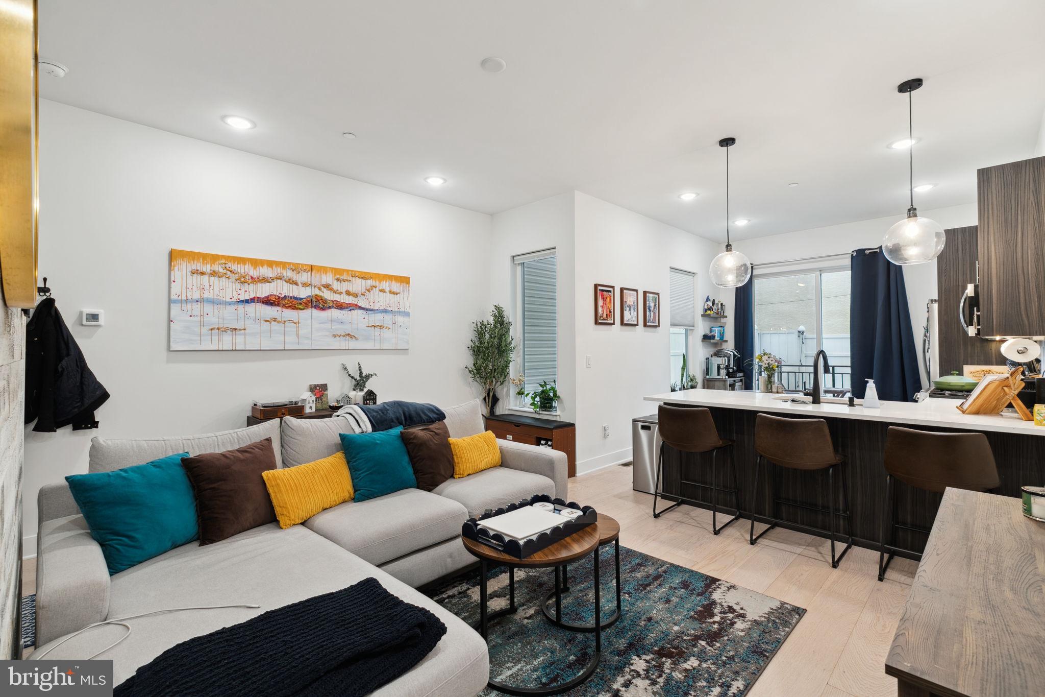 1632 Fitzwater St #C