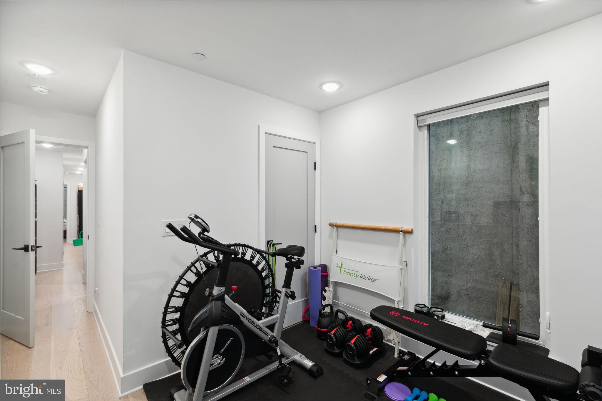 1632 Fitzwater St #C