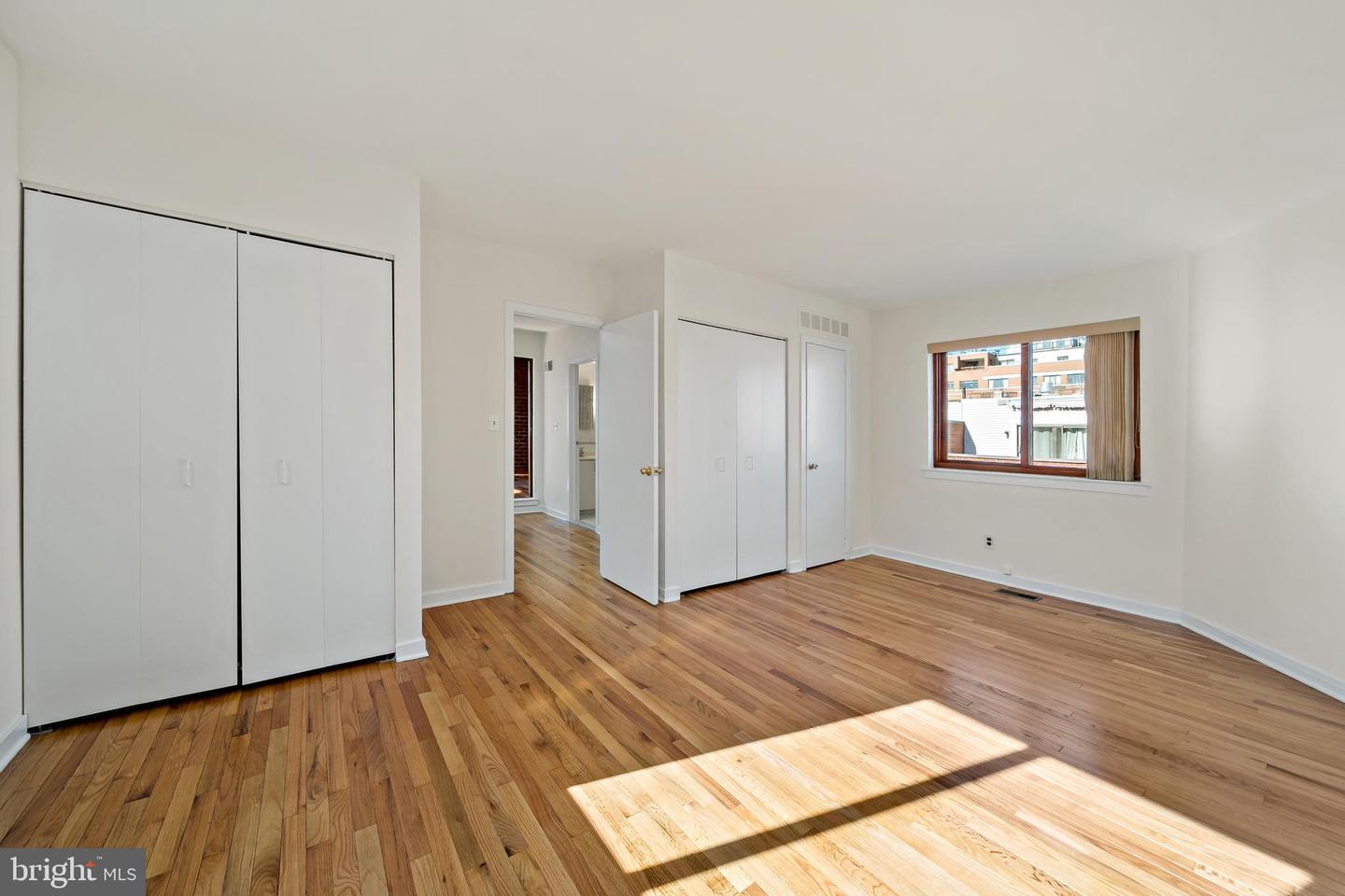 200 Head House Ct