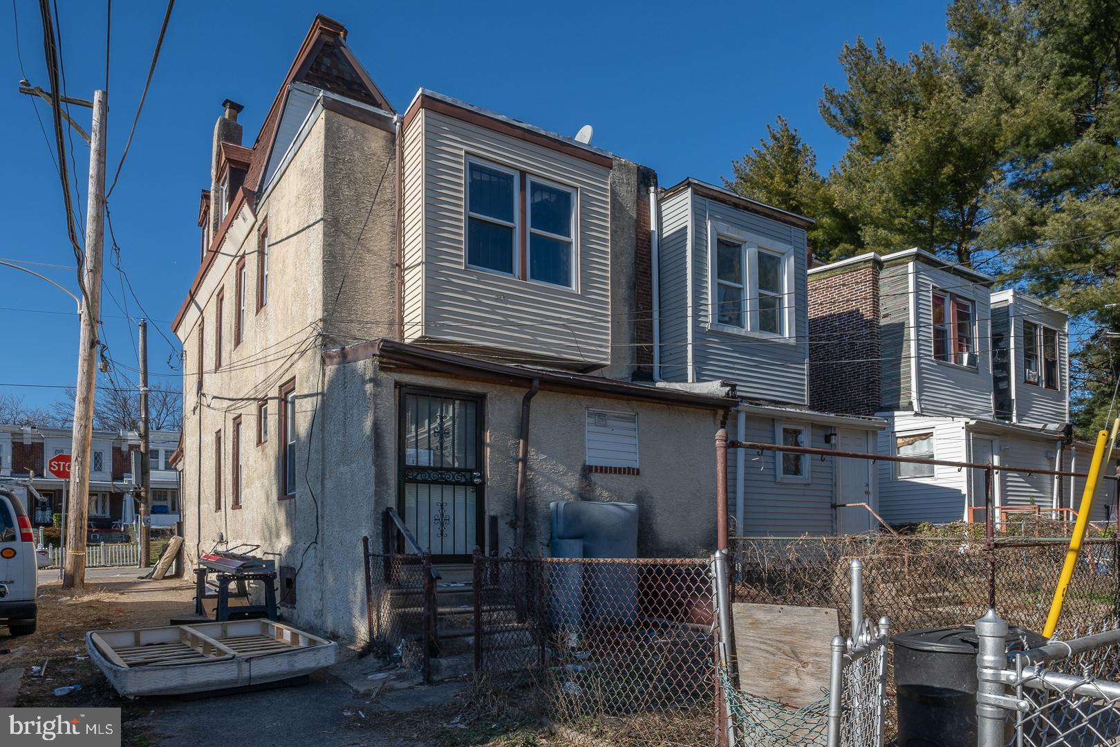 552 E Penn St