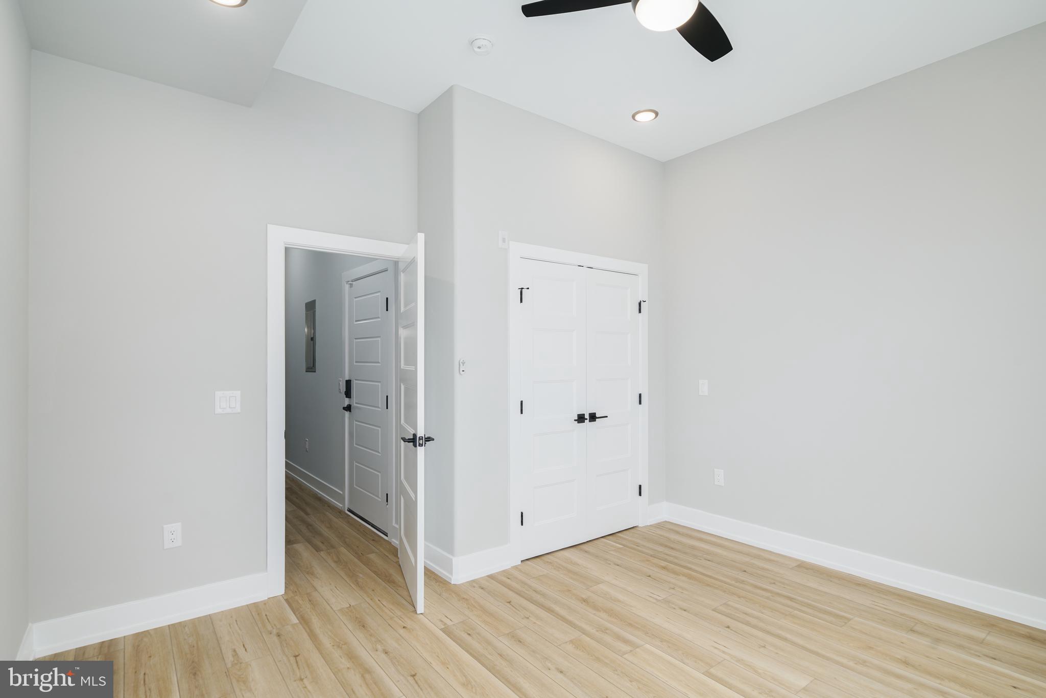 1341 N Randolph St #2