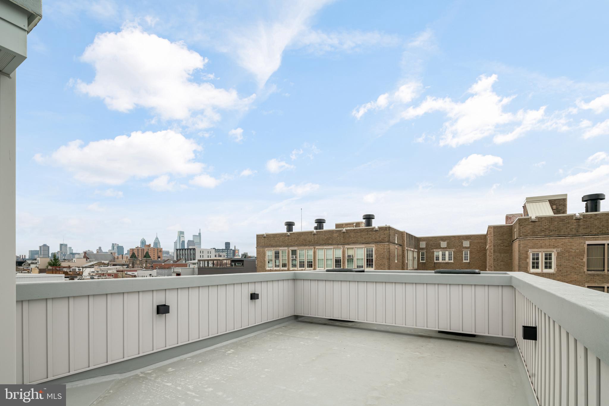 1341 N Randolph St #3