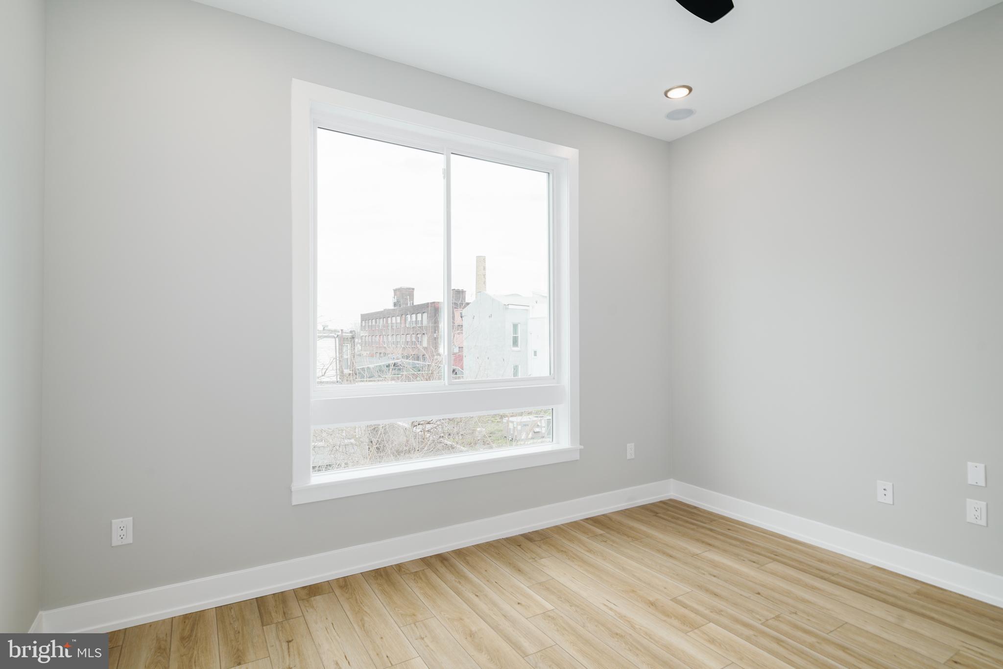 1341 N Randolph St #3