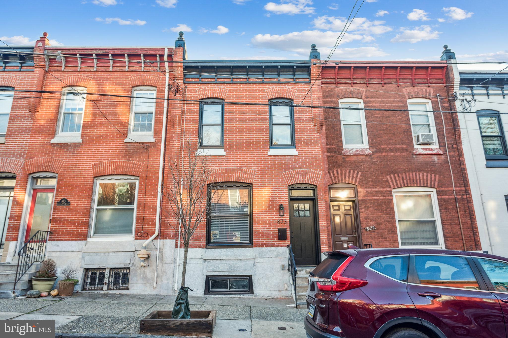 873 N 30th St
