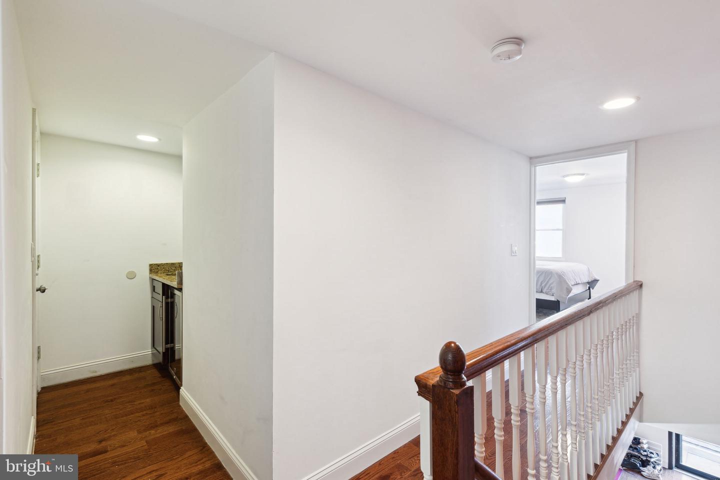 1602 Annin St