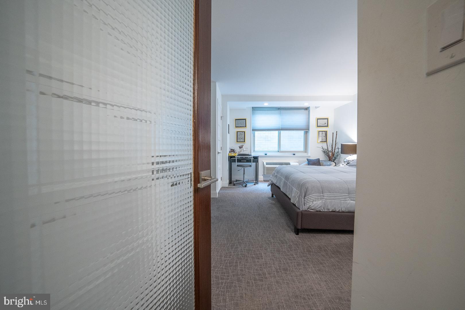 1919 Chestnut St #723-24