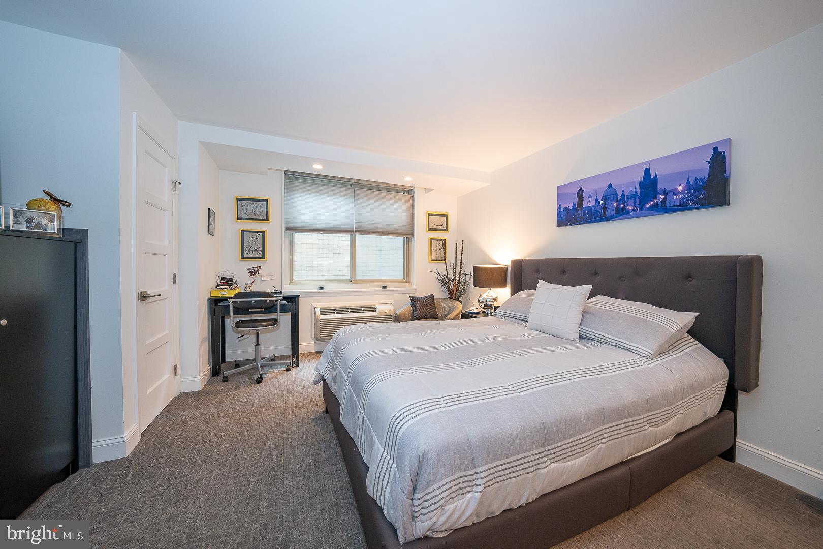 1919 Chestnut St #723-24