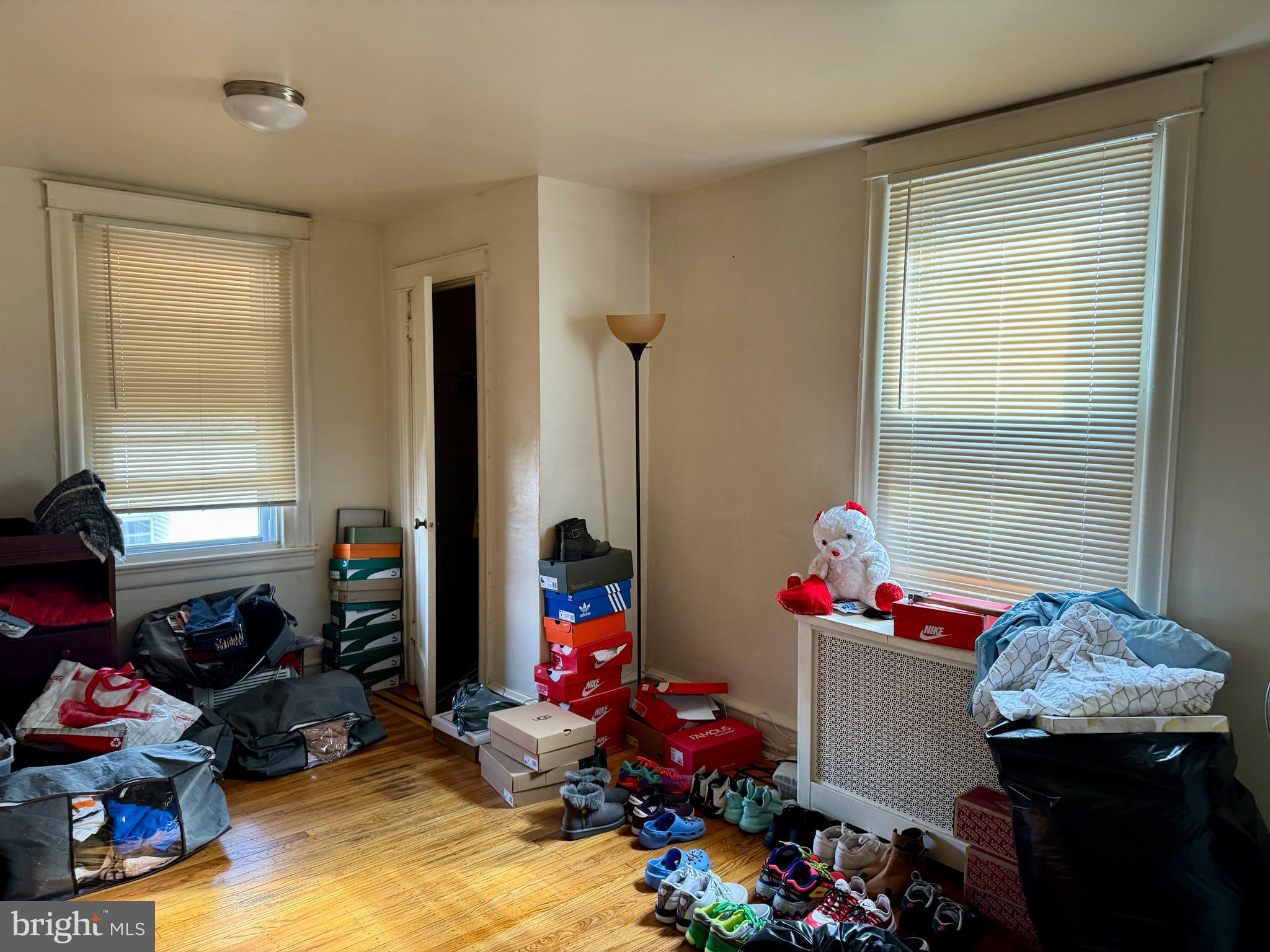 6061 N 3rd