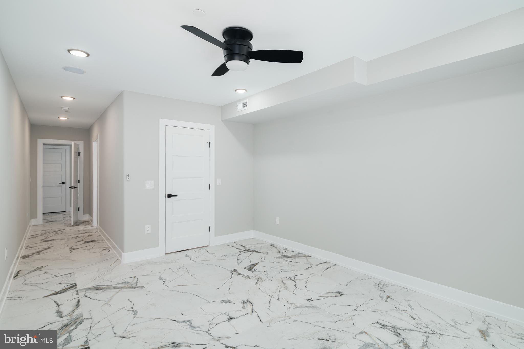 1341 N Randolph St #1