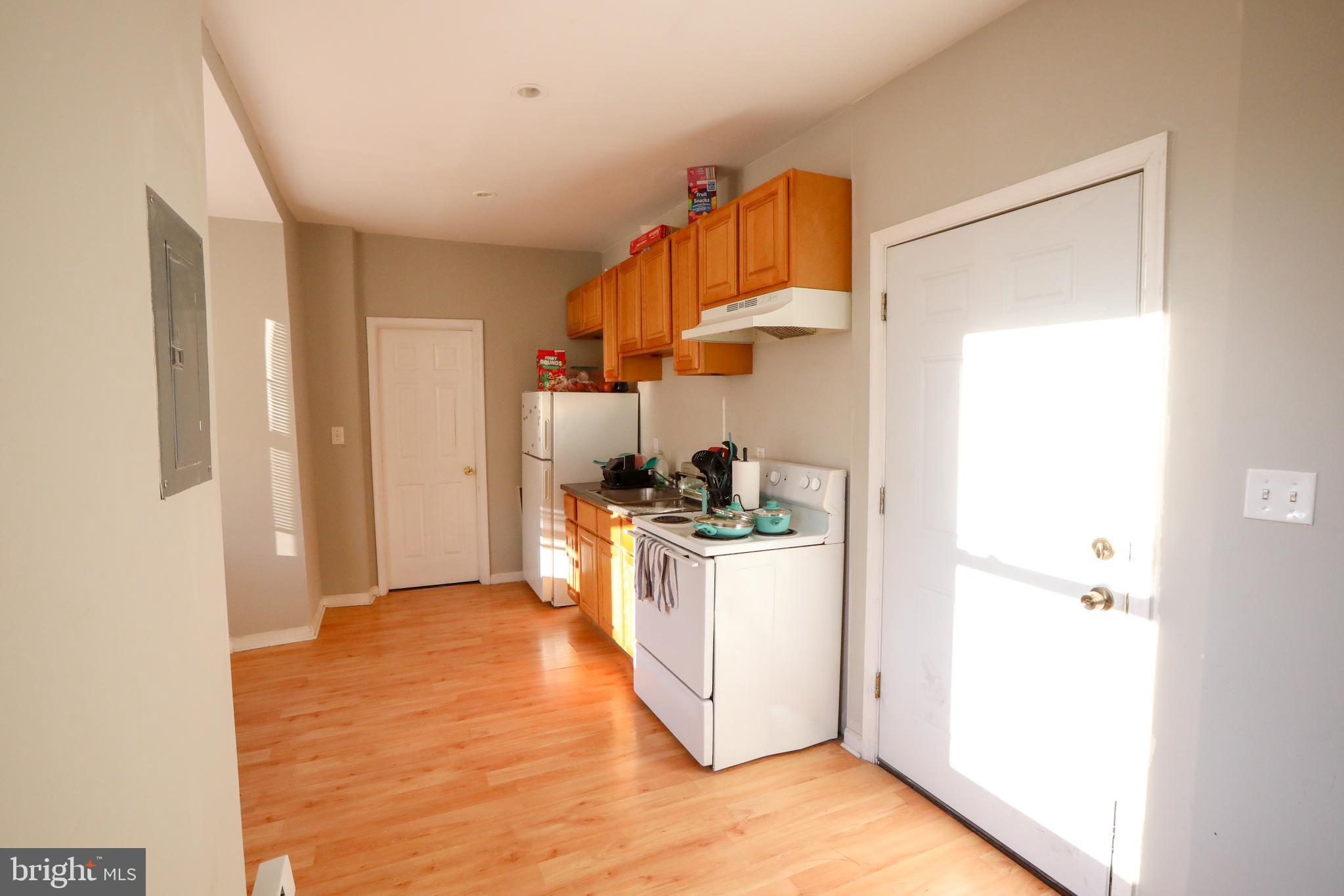 1522 W Dauphin St #2