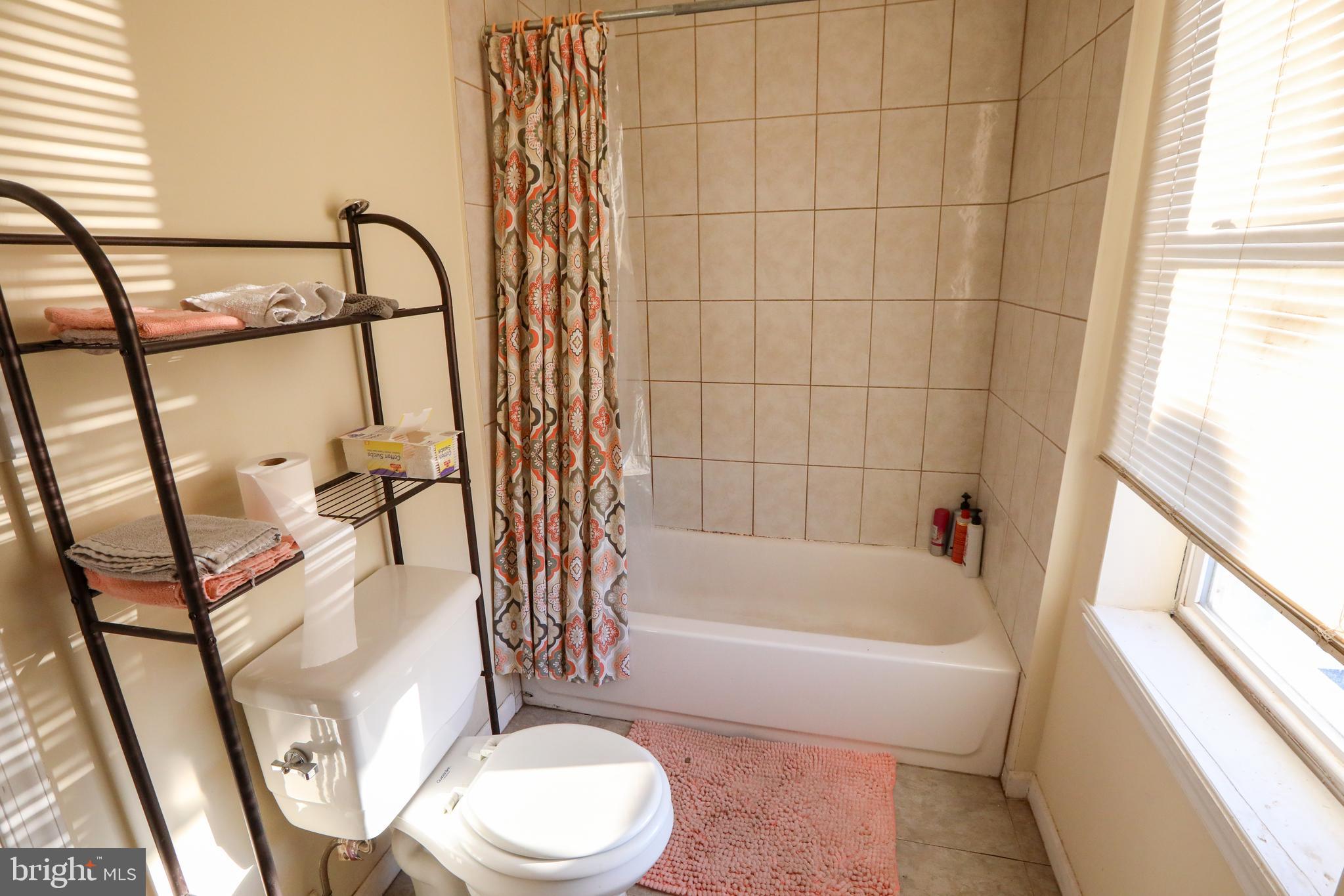 1522 W Dauphin St #2