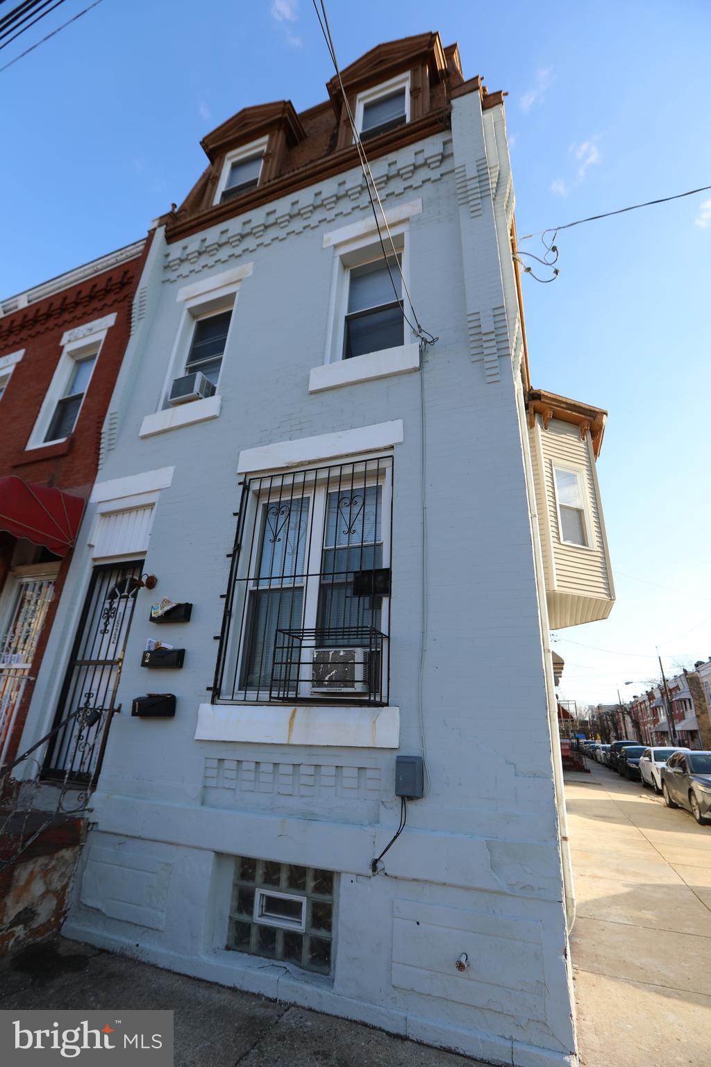 1522 W Dauphin St #2