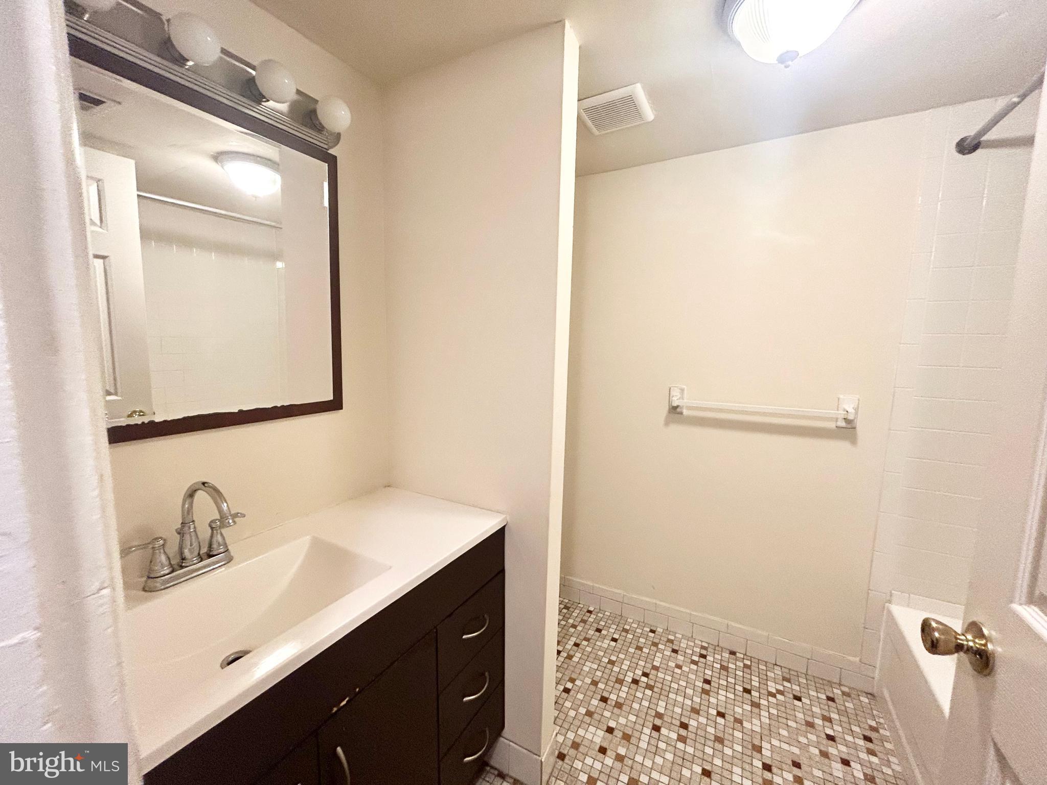 716 South St #2f