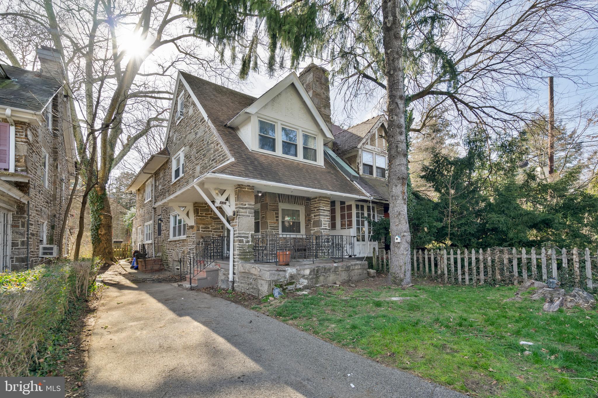 6814 Lincoln Dr