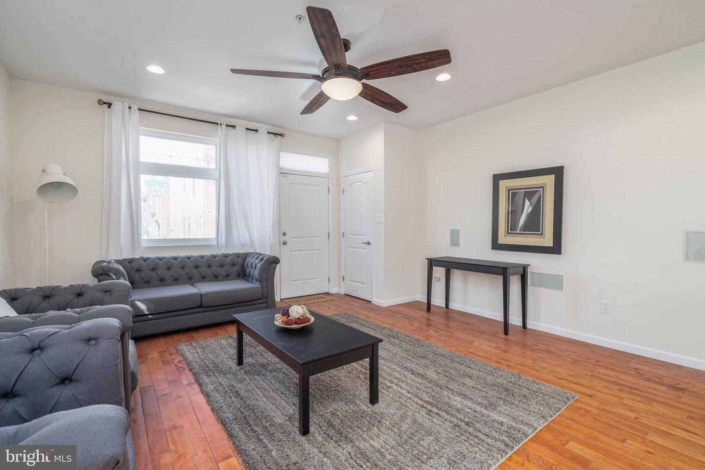1225 S 18th St