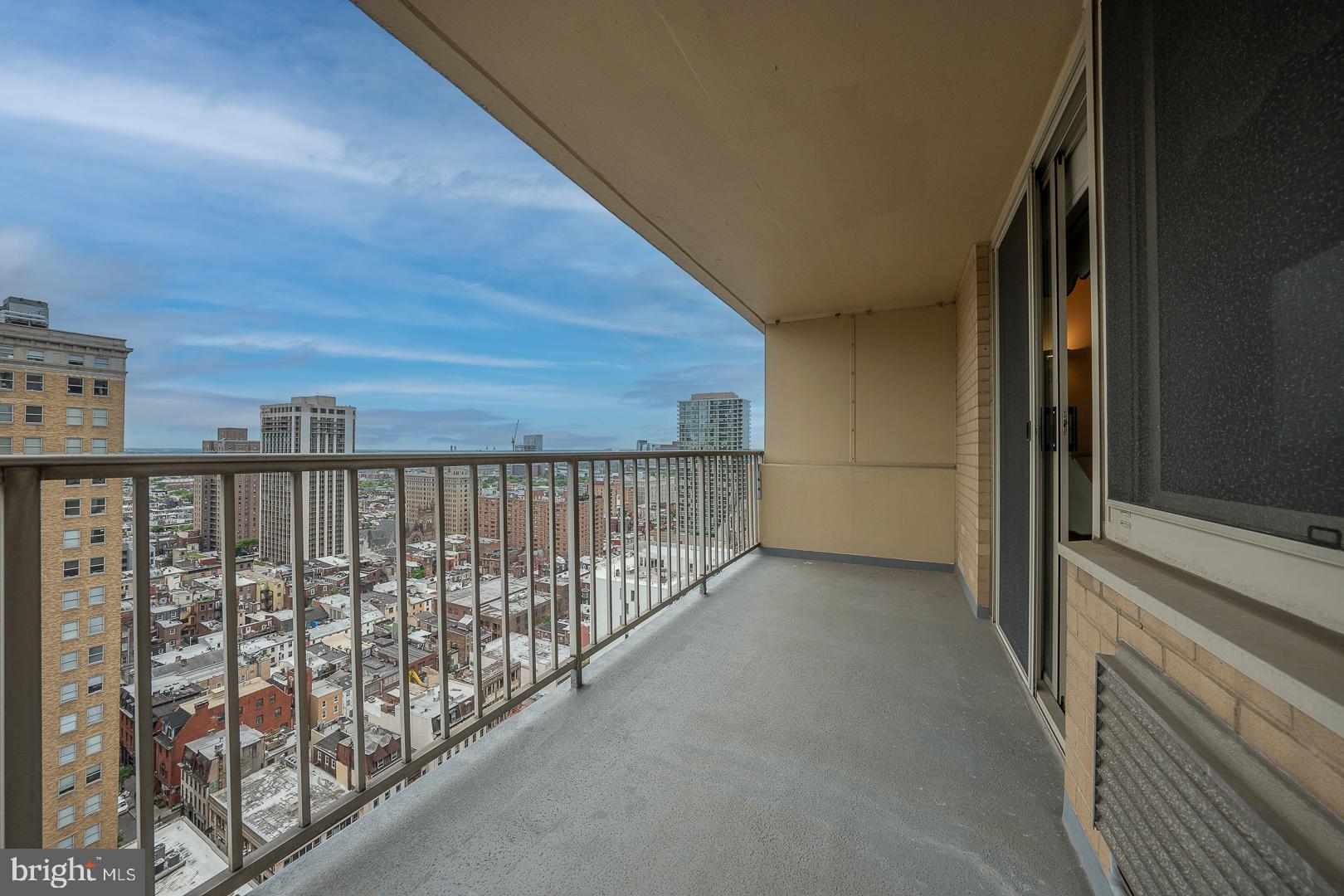 1919 Chestnut St #2516-17