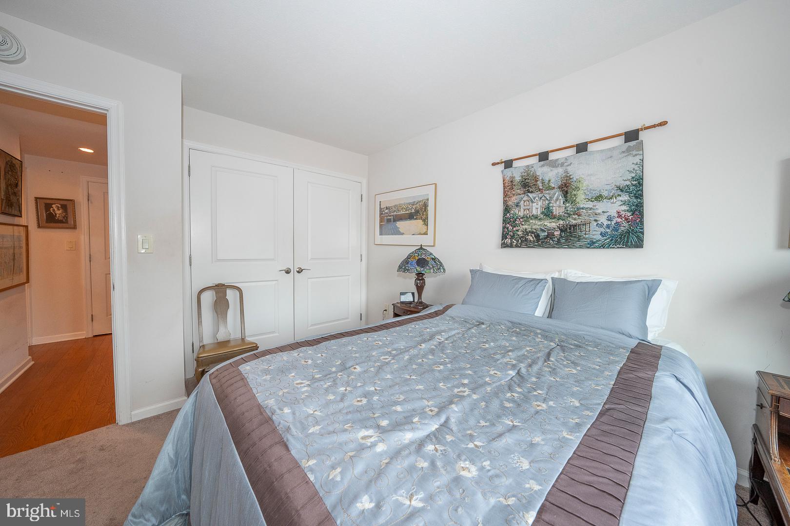 1919 Chestnut St #2516-17