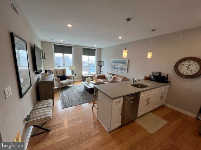 1734-38 Ridge Ave #404