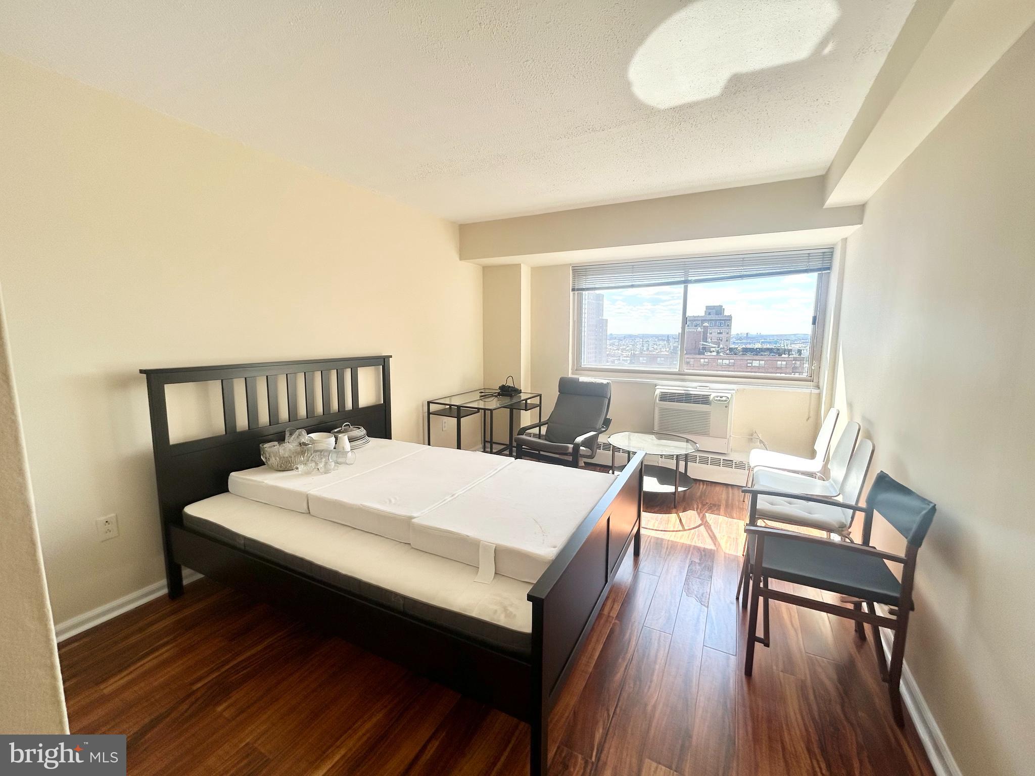 2101-17 Chestnut St 1811