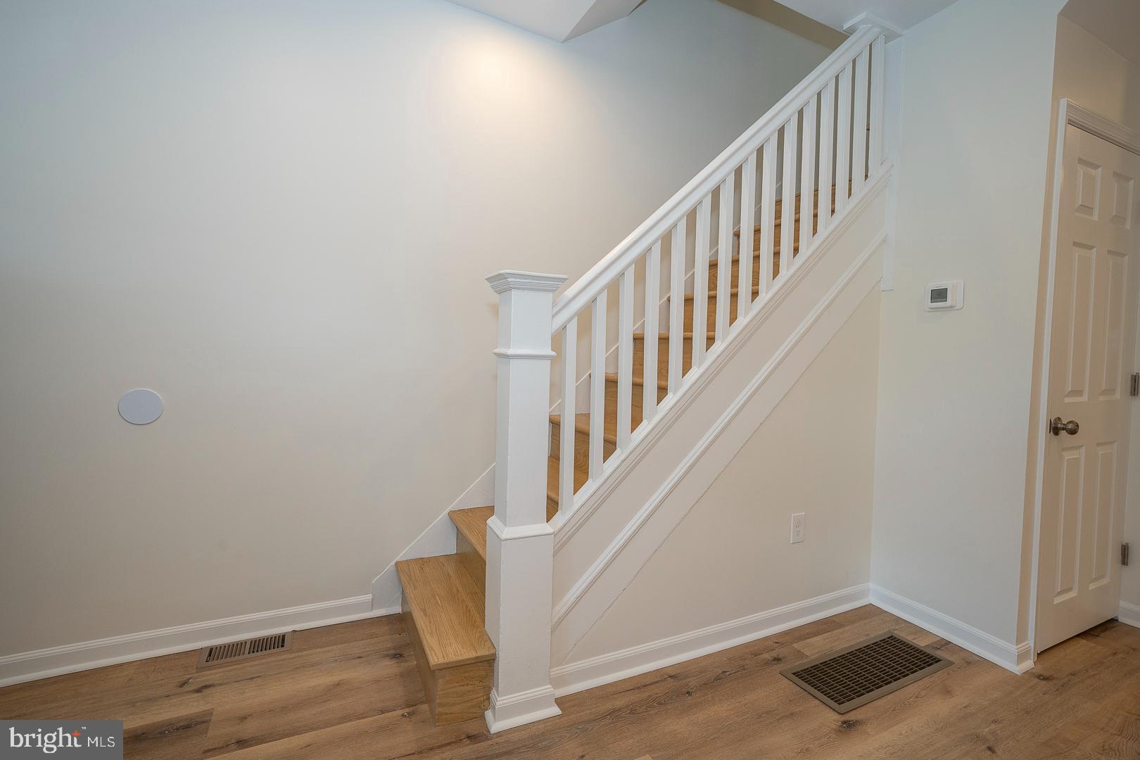 127 W Duval St