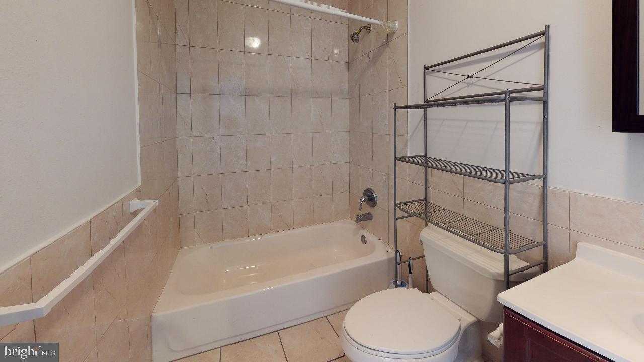 1729 PAGE ST